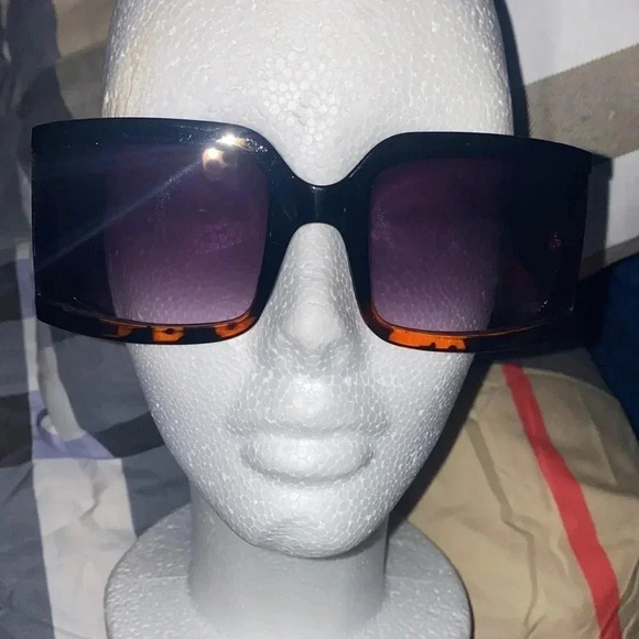 Luxury Fashion OVERSIZE  LEOPARD Trim SUNGLASSES - Picture 4 of 7